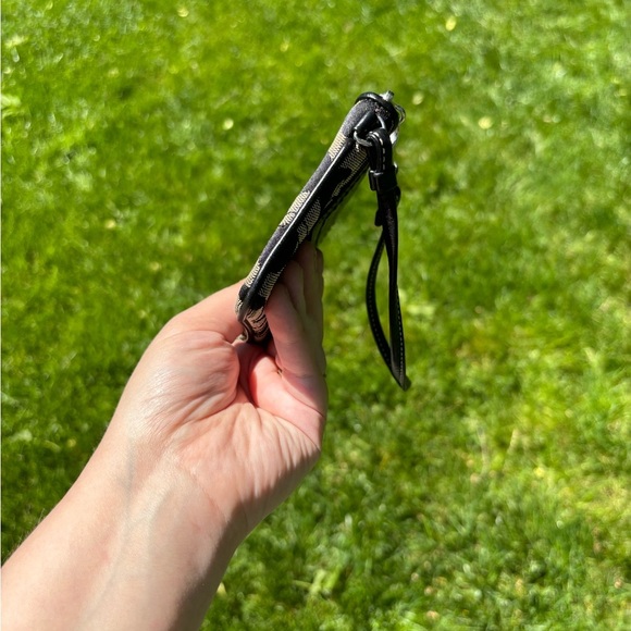 Coach | Y2K Signature Jacquard Monogram Wristlet black and gray - Picture 3 of 5